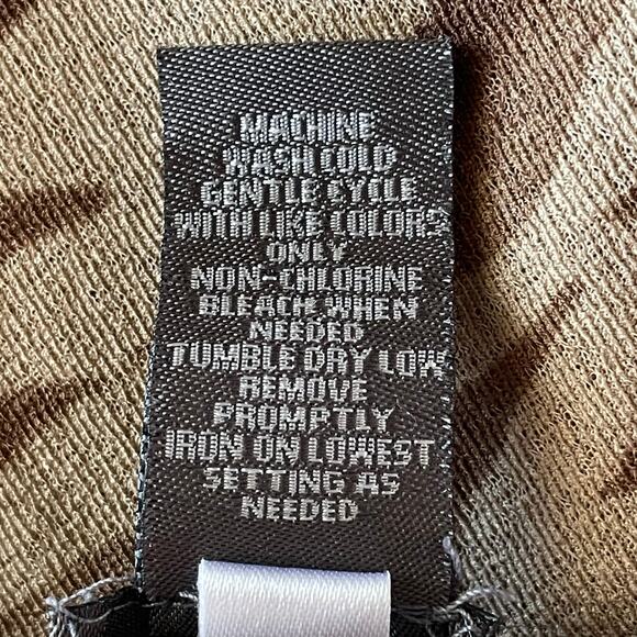 Additions by Chico's Tropical Animal Print 3/4 Sleeve Tee LARGE Vacation Travel - Picture 6 of 6